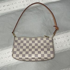 Louis Vuitton Pochette Damier Azur